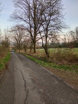 Krásný pozemek v luxusní přírodě. Neváhejte: Les, louka.... - 15