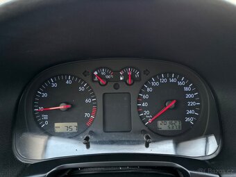 Volkswagen Golf 1.8 20V 92Kw, NOVÁ STK - 15