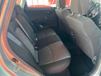 Kia Ceed 1.4i 77kw 138tkm 2012 ČR nehav. - 15