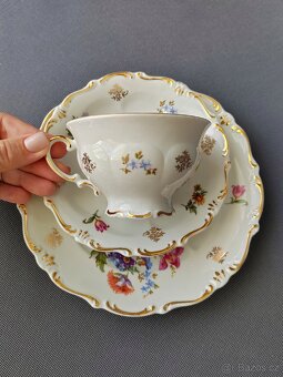 Porcelánova čajová sada s nádherným květinovým zdobeným - 15