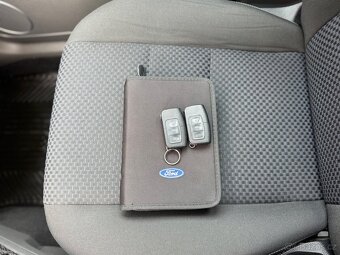 Ford C-MAX 2,0 TDCI 100kW TITANIUM TOP STAV - 15