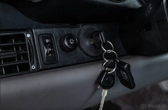 Porsche 993 Carrera Cabriolet z roku 1994 - 15