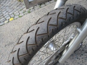 Suzuki LS 650 Savage - 15