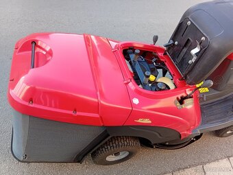 Prodám zahradní traktor Castelgarden XF130 12.5Hp - 15