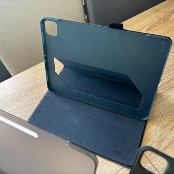 Apple iPad Pro 11 M2 2022 128GB + pencil + 3 obaly - 15