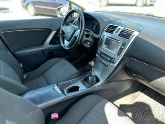 Toyota Avensis - 15