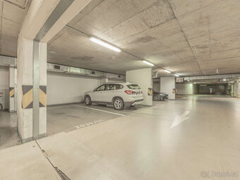 Moderní světlý byt 2+kk (51 m²) s lodžií a garážovým stáním, - 15