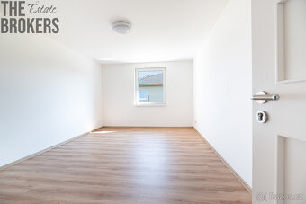 Prodej rodinného domu 172m2, pozemek 1036m2 - 15