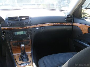 E 220CDI KOMBI 2 majitel RV 2006 po STK - 15