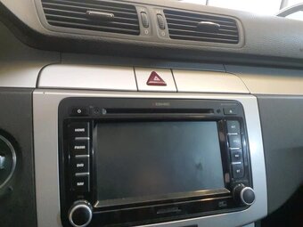 VW Passat kombi 2.0tdi 125kw R-LINE 2009 - 15