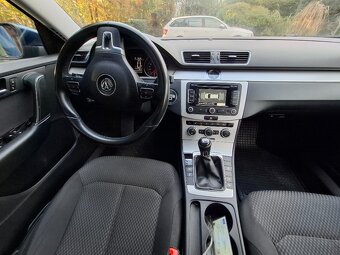 Volkswagen Passat, nafta 1.6, 77 kW, 2012, manuál,zimní pneu - 15