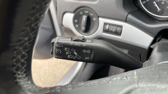 ŠKODA OCTAVIA 1.6TDI CLIMATRONIC - 15