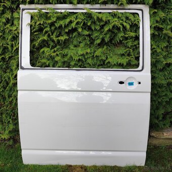 Pravé posuvné dveře VW T5 - 15