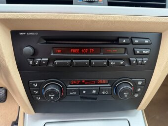 BMW 320D e90 120kW Xenony - 15