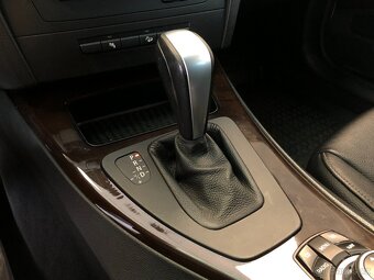 BMW ŘADA 3 330 XDRIVE - 15