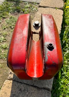 ČZ 125 175 - nádrž s víčkem - 15