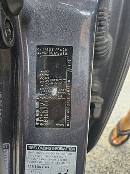 Toyota Avensis kombi ,2.0D-4D 93kW,klima - 15