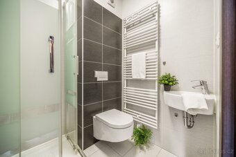 Nádherný rodinný dům 4+kk v Brandýse n. Labem - 15