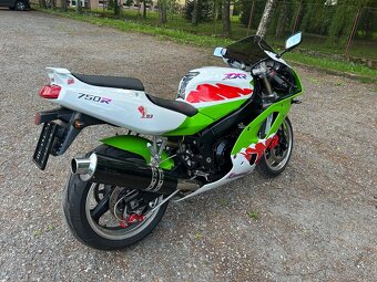 Kawasaki ZXR 750 L 1994 po renovaci - 15
