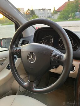 Mercedes-Benz Trieda A 180 CDI Automat - 15