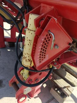 2000L Nizozemské rozmetadlo LELY CENTERLINER SL - 15