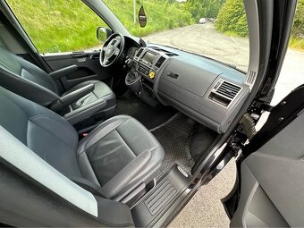 Volkswagen Caravelle Long 2.0 TDI DSG (2015) – 8místný vůz v - 15