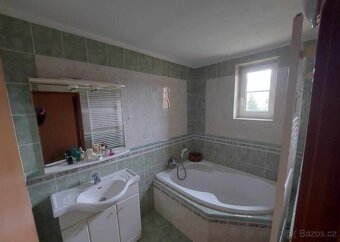 Rodinný dům na prodej - 5+kk, 816 m2 pozemek - 15