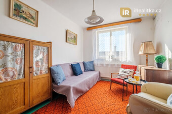 Velký rodinný dům s garáží, terasou a zahradou - Třemošnice - 15
