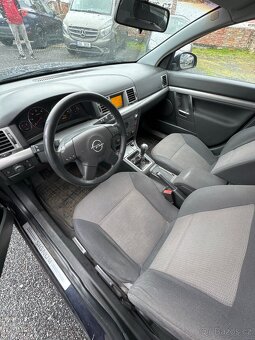 Opel Signum 2.2 DTI 16V 92kW CZ - 15