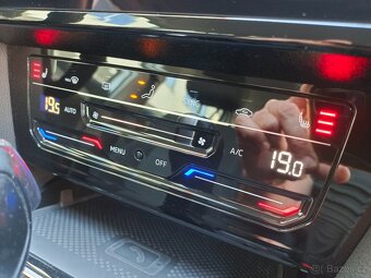 VW Passat B8 Variant 2.0TDI 110kW DSG Full LED ACC ERGO Navi - 15