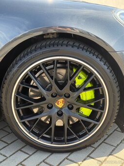 Porsche Panamera 4 E-Hybrid - 15