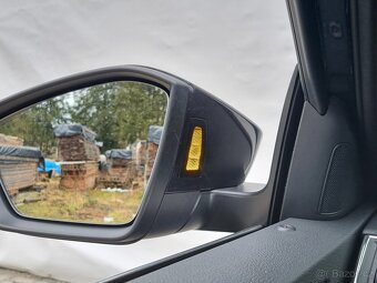 ŠKODA Superb 2.0TDI 110kW DSG Combi Style Extra Záruka 5let - 15