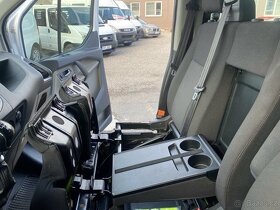 Ford Transit Custom, 2.2 TDCI 92kW, L2H1, 6míst, AC - 15