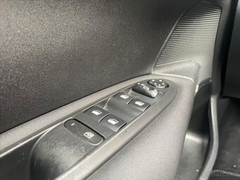 Citroën C4 1,6 VVti  CITROËN C4 (2011) - 15