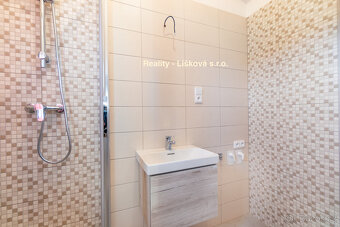 Prodej nového malometrážního domku s pozemky 1394m2 v lokali - 15