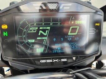 Suzuki GSX-S 1000 - 15