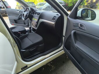 ŠKODA YETI 1,4 TSi  Ambition-XENONY - 15