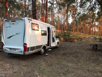 Fiat Ducato 3.0 160 koní, polointegrovaná nástavba Hobby - 15