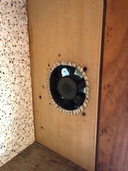 Karavan na pevné stání - 15