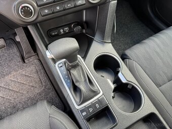 Kia Sportage 1.7 CRDi 104 kW Comfort DCT / ČR - 15