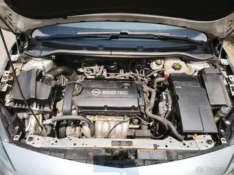 OPEL ASTRA 1.6 BENZÍN, ROK 2010, NAJETO 118.700 KM - 15