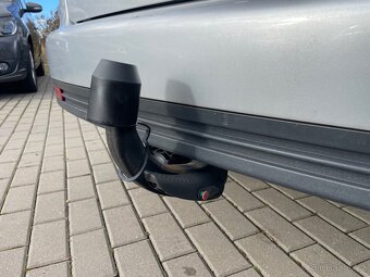 VW Touran 1,6mpi 75kW United 7míst - 15