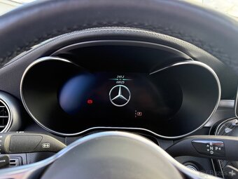 GLC 300d 4-MATIC KUPE,AMG,2021,68.000km,ZARUKA,SRVIS,MAX VÝB - 15