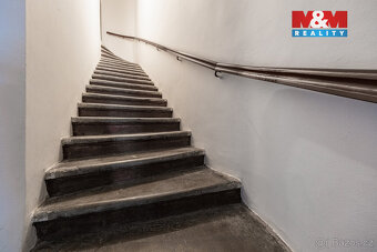 Prodej nájemního domu, 648 m², Slaný, ul. Masarykovo náměstí - 15