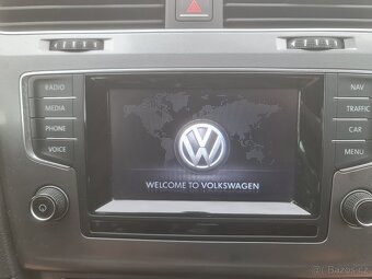 VW Golf 7 1.6TDI kombi, 77kW, 4/2016, servisní knížka - 15