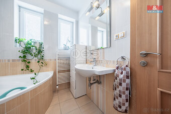 Prodej rodinného domu, 269 m², Jesenice, ul. Albatrosová - 15