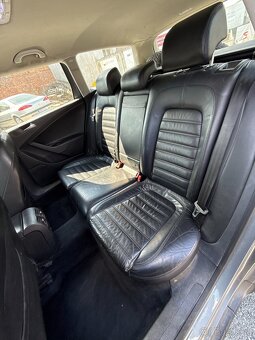 Volkswagen Passat 2.0 TDI 103kW HIGHLINE DSG 1.MAJITEL CZ - 15
