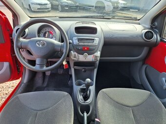 Toyota Aygo 1.0i 50KW Cool ,5 Dveří - 15