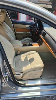 Jaguar XF 3.0 D - 15