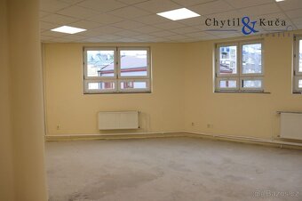 Pronájem obchodních prostor 200 m2 a 60 m2, Čechova, Přerov - 15